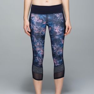 LULULEMON 6 If You're Lucky Crops Full On Luxtreme